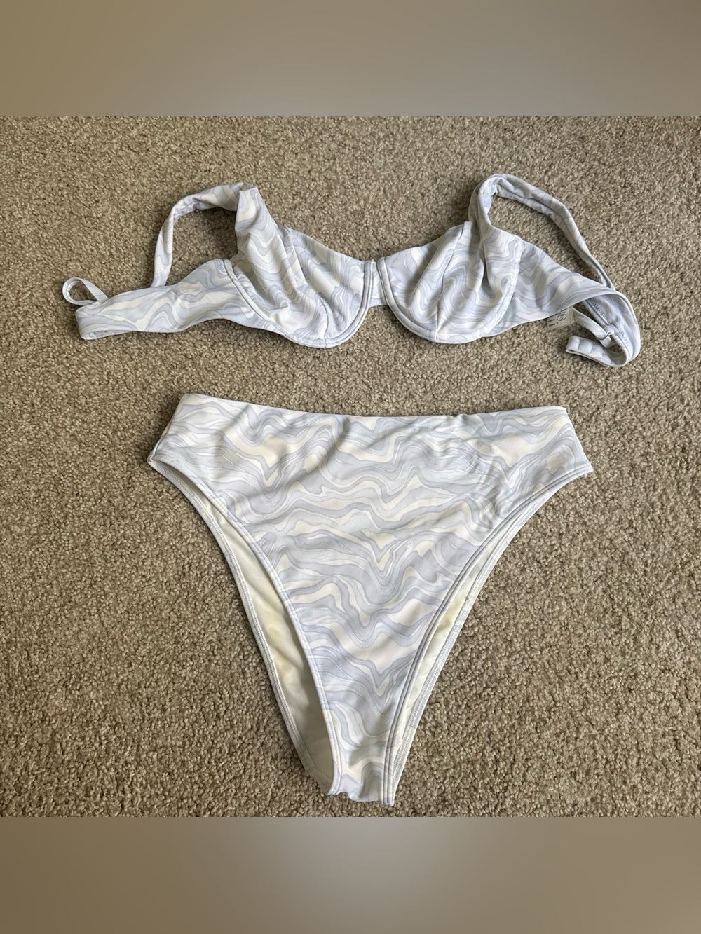 Abercrombie & Fitch Marble-Print Bikini Set - White & Light Gray